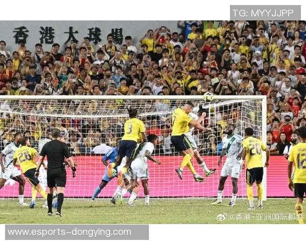 以脚尖巧妙控球踢出精彩进球的足球巨星盘点 以脚尖巧妙控球踢出精彩进球的足球巨星盘点