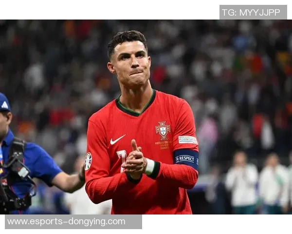 全球足坛排名前三十球星解析 聚焦最具实力与影响力的顶级球员 全球足坛排名前三十球星解析 聚焦最具实力与影响力的顶级球员